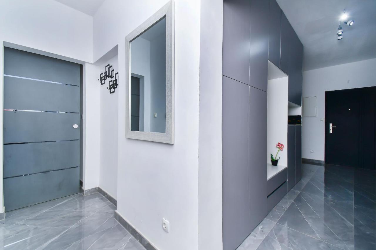 Apartment Ela Omiš Exterior foto