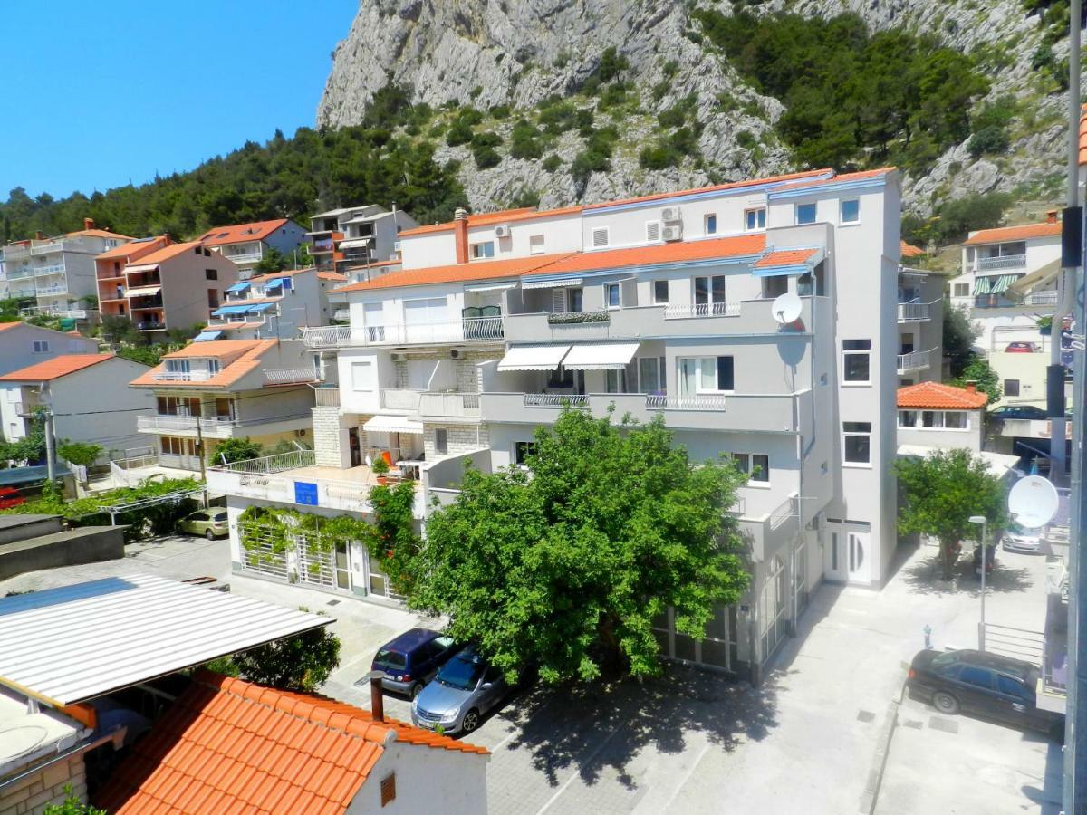 Apartment Ela Omiš Exterior foto